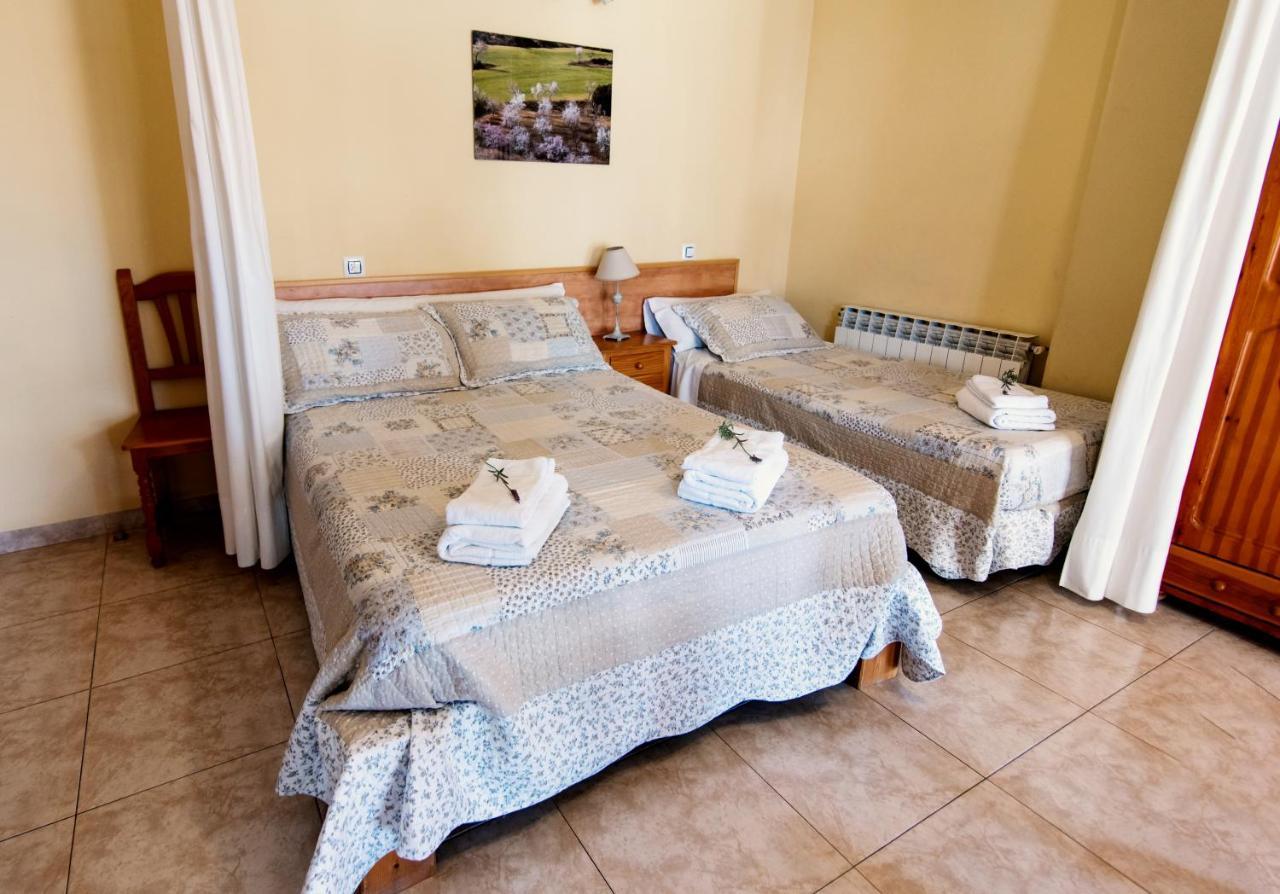Apartamentos Maribel Calaceite Bagian luar foto