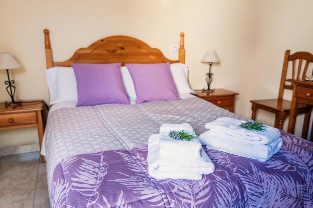 Apartamentos Maribel Calaceite Bagian luar foto