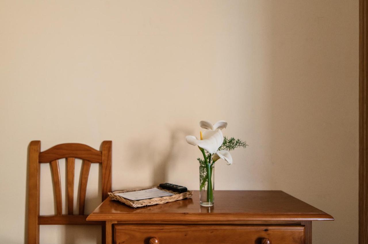 Apartamentos Maribel Calaceite Bagian luar foto